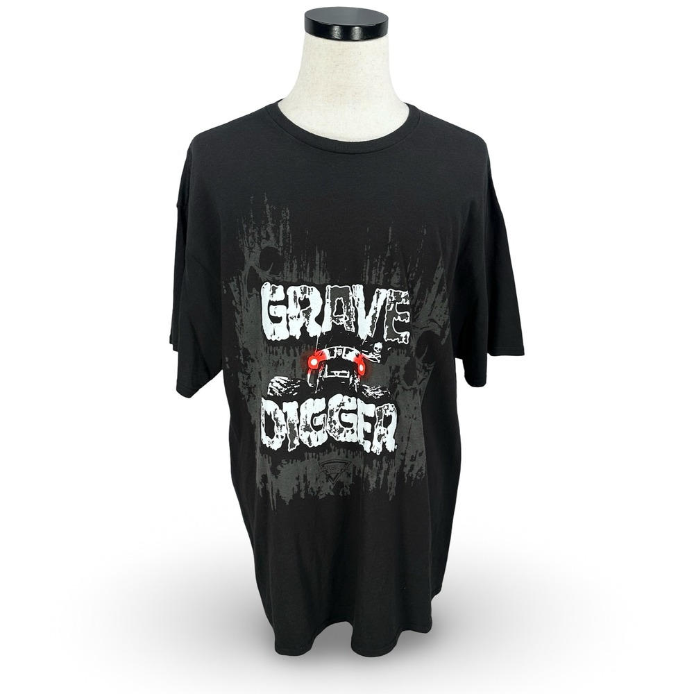 Monster Jam Grave Digger Graphic T-Shirt Mens‎ 2XL Black Short Sleeve Cotton Tee